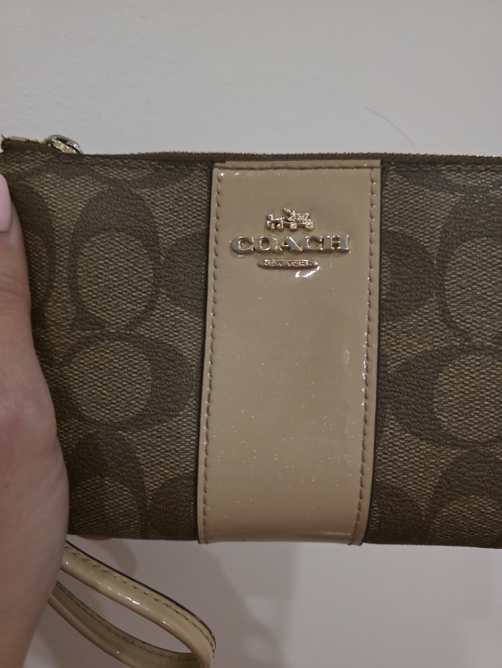 NWOT Coach Corner Zip Wristlet Signature Canvas Brown with tan stripe